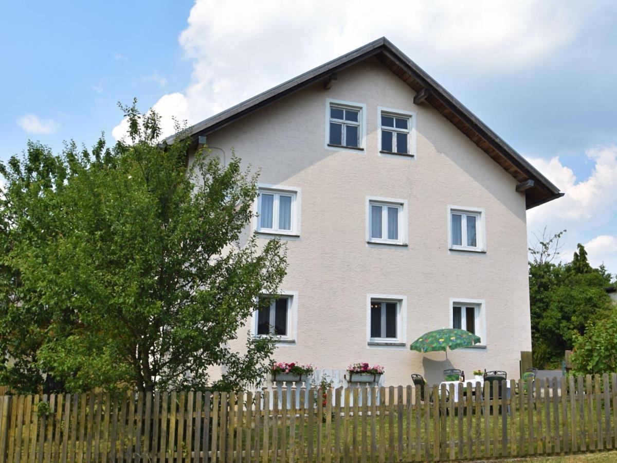 Holiday Home With Garden Near The Forest Arnschwang Exteriör bild