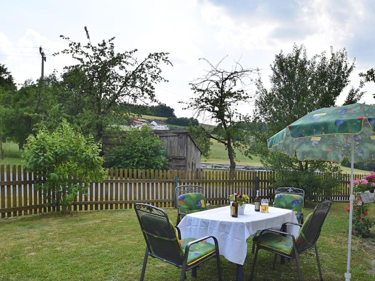 Holiday Home With Garden Near The Forest Arnschwang Exteriör bild
